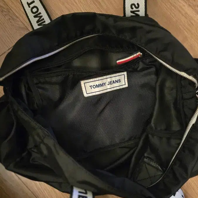 [BUNJANG] Tommy Hilfiger Shoulder Bag Black / 타미 숄더백 블랙