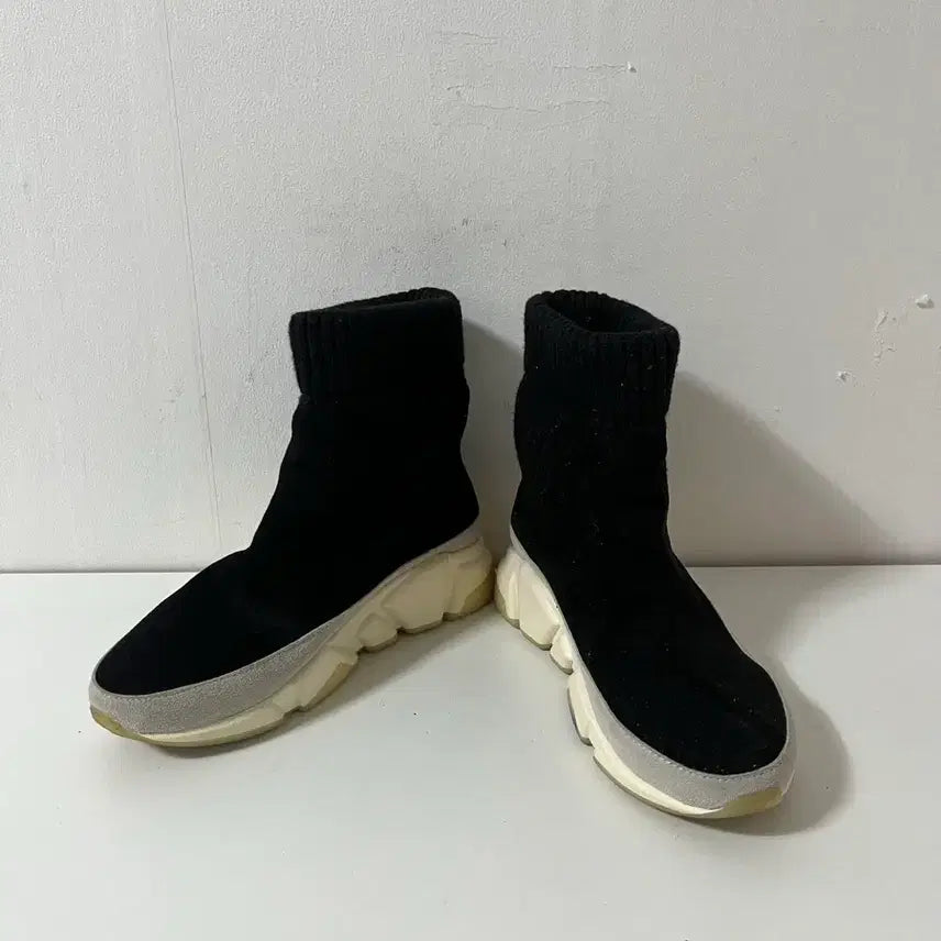 [BUNJANG] 235 Black Knit Sock Sneakers / 235 블랙 니트 삭스 스니커즈 운동화