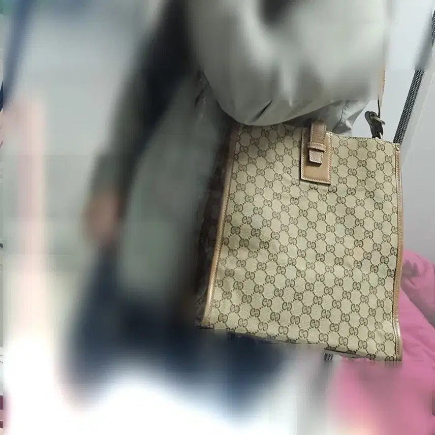 [BUNJANG] Gucci GG Canvas Medium Shoulder Bag / 정품) 구찌 GG 캔버스 숄더백 미디움 (명품감정서)
