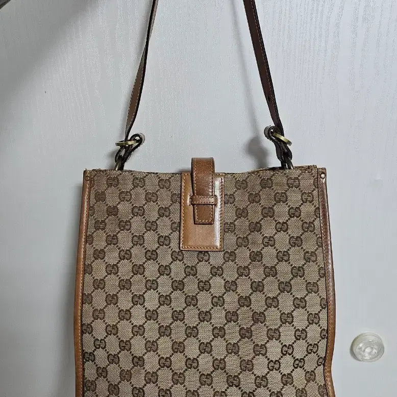 [BUNJANG] Gucci GG Canvas Medium Shoulder Bag / 정품) 구찌 GG 캔버스 숄더백 미디움 (명품감정서)