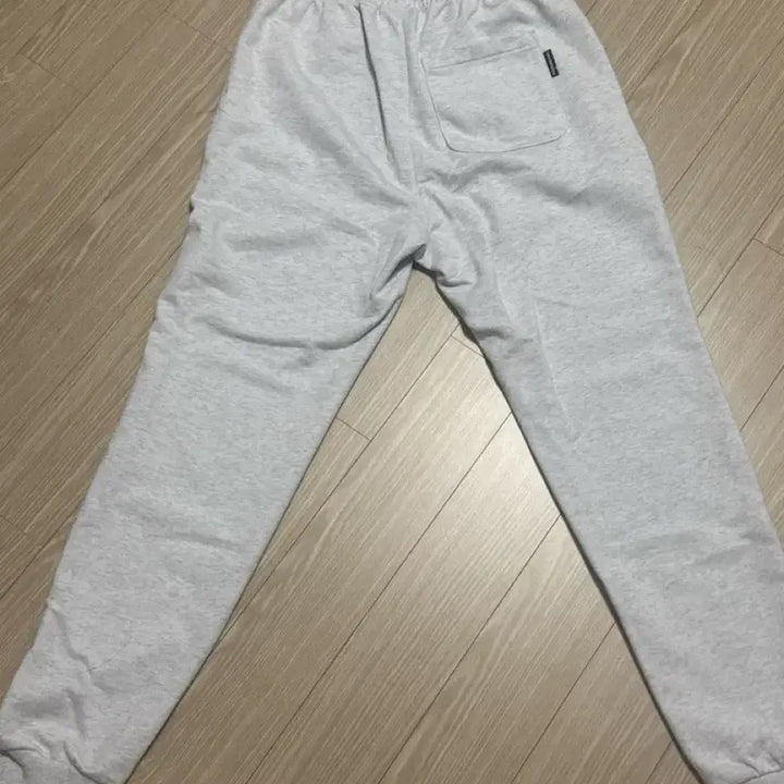 [BUNJANG] New Balance Training Pants XS / 뉴발란스 트레이닝 바지 xs