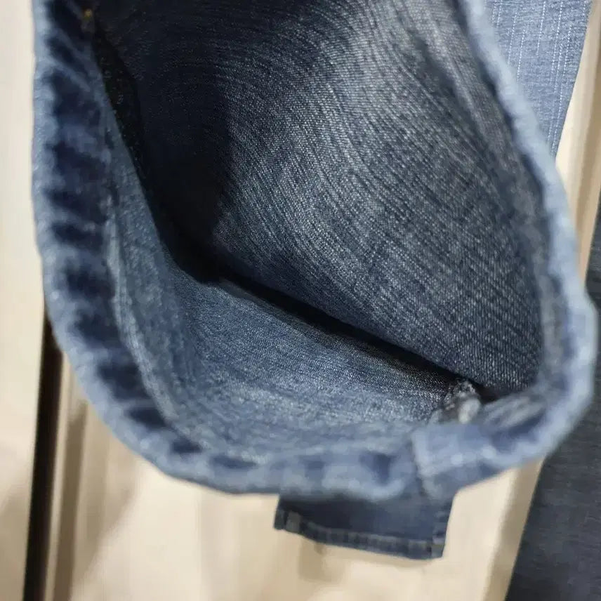 [BUNJANG] Casual Men's Spring Straight Jeans / 봄 남성 캐주얼 스판 일자 청바지