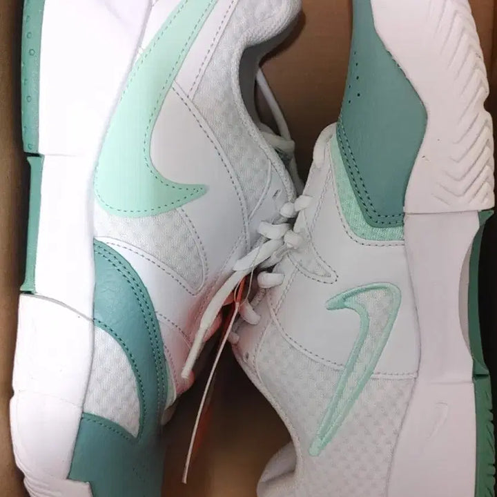 [BUNJANG] Nike Court Lite 4 Mint Foam Sneakers / 새상품)나이키 245 코트 라이트4 민트폼 FD6575 107