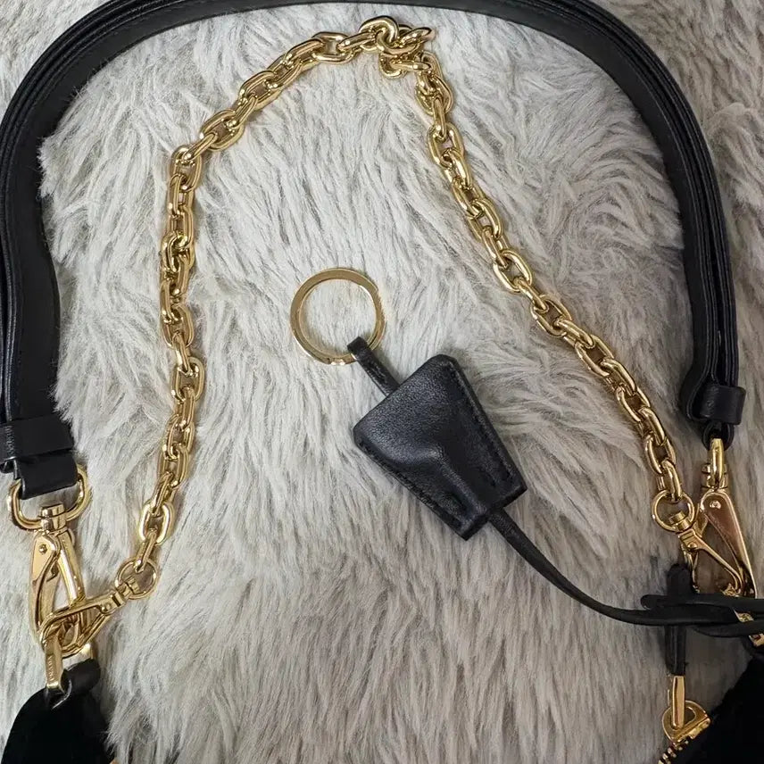 [BUNJANG] Prada Velvet Chain Shoulder Bag Black / 프라다 벨벳 미니 호보백 블랙 ( 1BC204 )