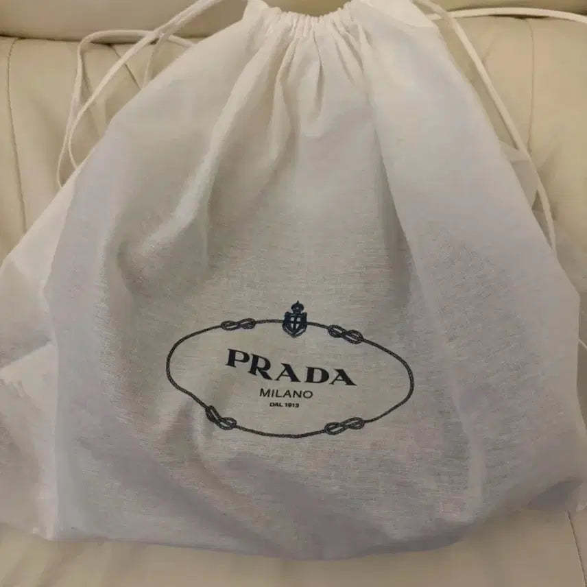 [BUNJANG] Prada Velvet Chain Shoulder Bag Black / 프라다 벨벳 미니 호보백 블랙 ( 1BC204 )