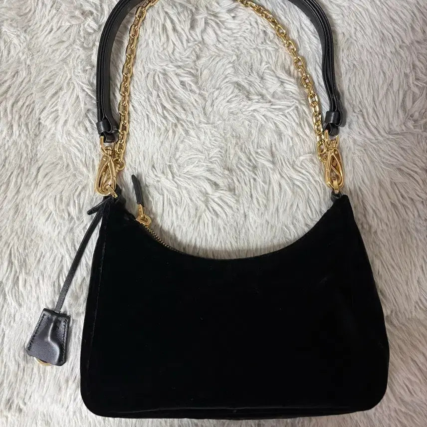 [BUNJANG] Prada Velvet Chain Shoulder Bag Black / 프라다 벨벳 미니 호보백 블랙 ( 1BC204 )