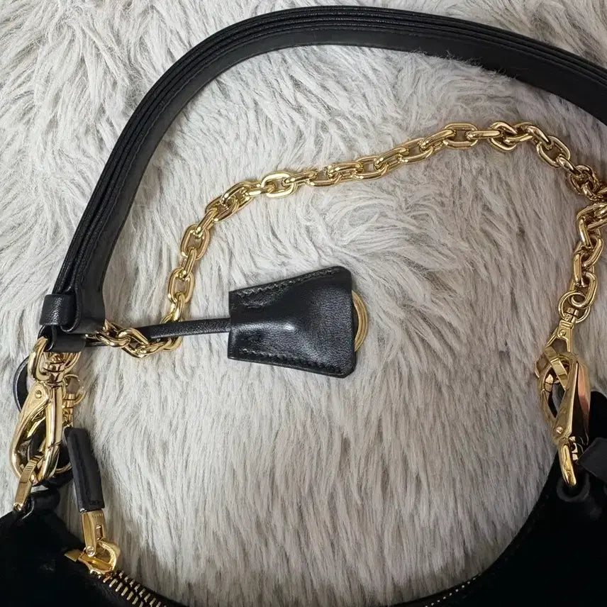 [BUNJANG] Prada Velvet Chain Shoulder Bag Black / 프라다 벨벳 미니 호보백 블랙 ( 1BC204 )