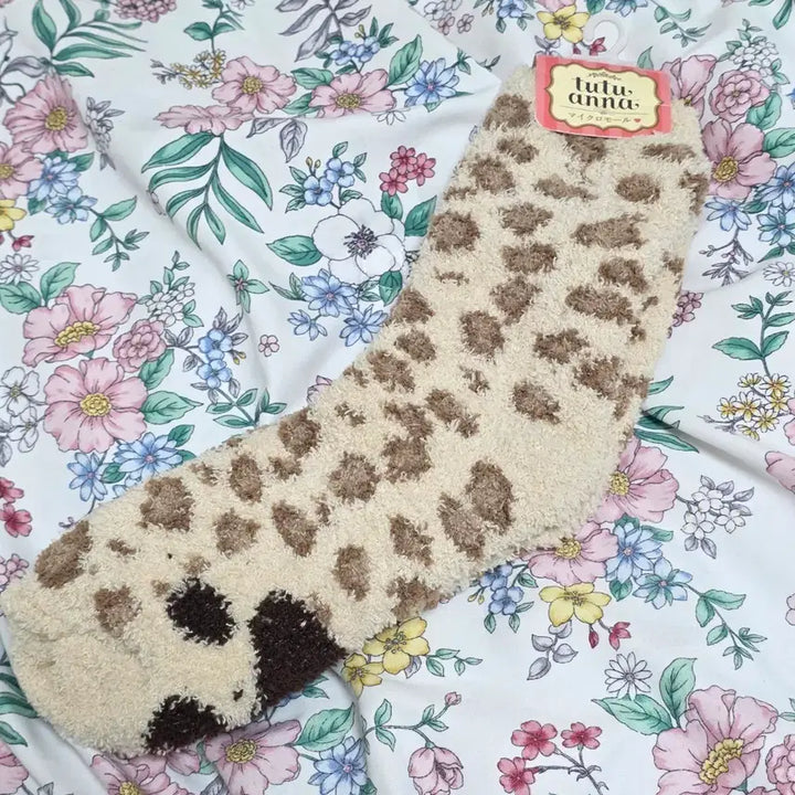 [BUNJANG] Tutu Anna Leopard Paw Sleep Socks / 일본빈티지 tutu anna)오네갸루st 레오파드 호피 발바닥 수면양말