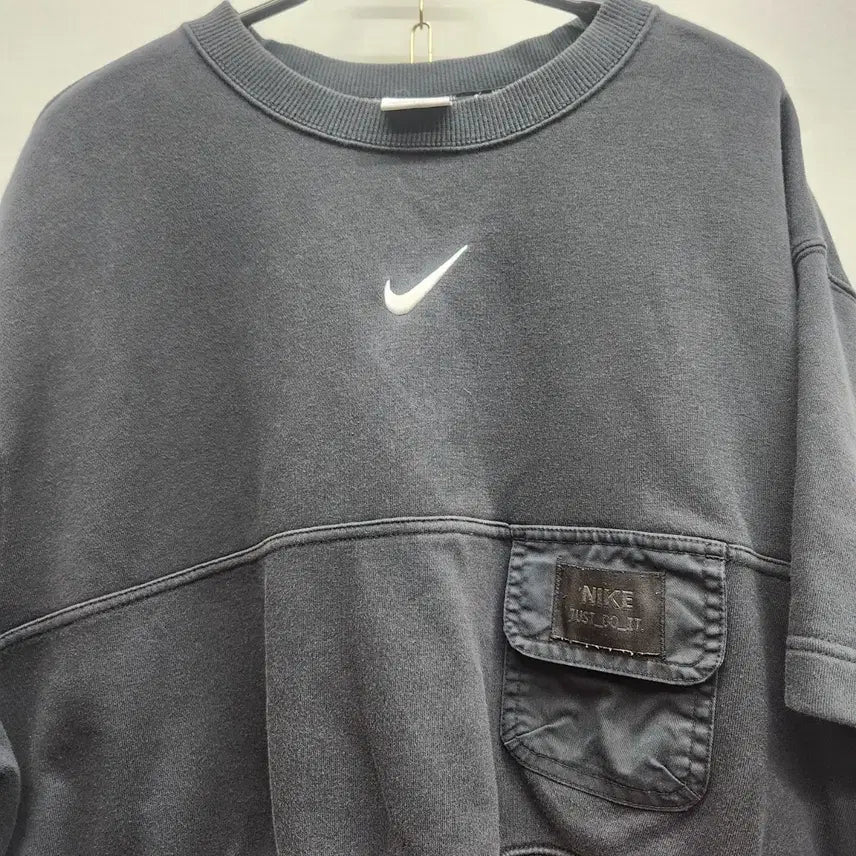 [BUNJANG] Nike Middle Logo Utility Crop T-shirt XL / 나이키 미들로고 유틸리티 크롭 반팔티 XL(XL)