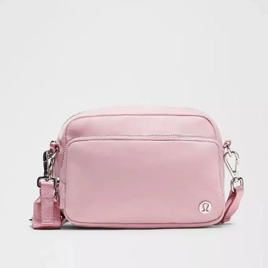 [BUNJANG] Lululemon Everywhere Crossbody Bag 2L Misty Pink / 룰루레몬 에브리웨어 크로스백 2L
