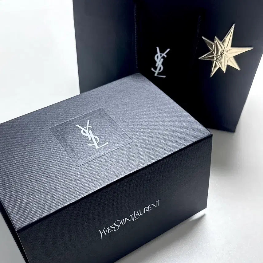 [BUNJANG] Yves Saint Laurent Touche Éclat Glow-Pact Cushion BR20 Ivory Full Set / [미개봉/풀셋] 입생로랑 뚜쉬 에끌라 글로우-팩트 쿠션