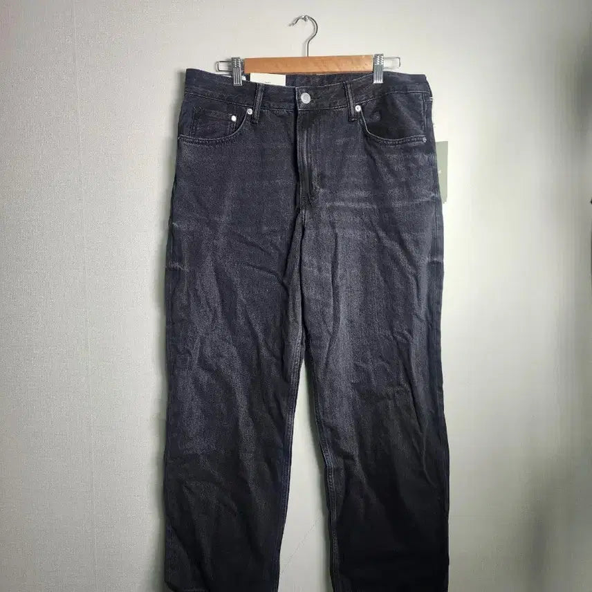 [BUNJANG] H&M Black Loose Fit Denim W34 / H&M 블랙 루즈핏 데님 W34