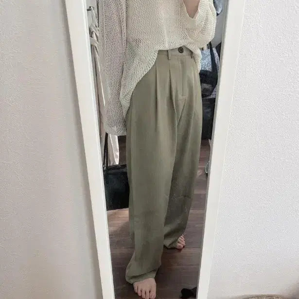 [BUNJANG] Wide Pleated Trousers Khaki / 와이드 핀턱 팬츠 카키색
