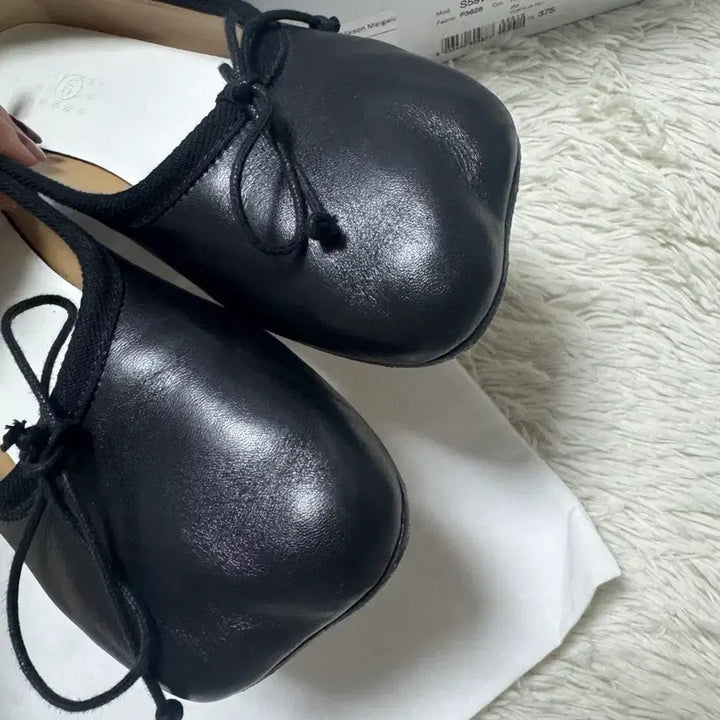 [BUNJANG] Maison Margiela Tabi Flat Shoes / 메종 마르지엘라 아나토믹 타비 플랫 37.5