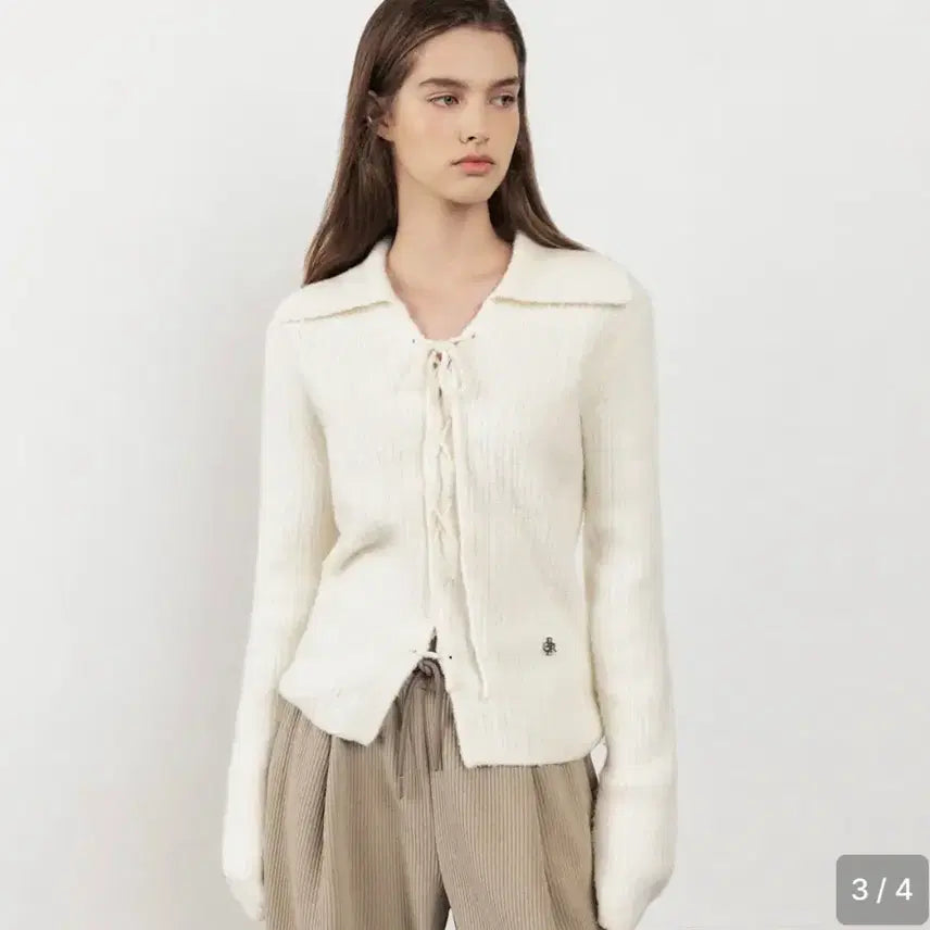 [BUNJANG] Citybreeze Lace-up Collar Knit / 시티브리즈 레이스업 카라 니트
