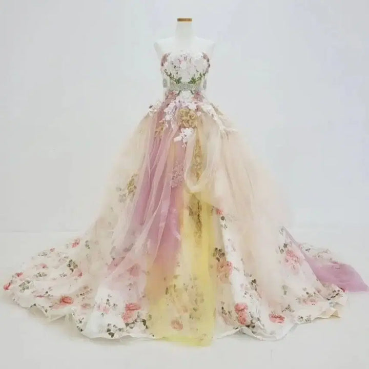 [BUNJANG] Floral Pattern Wedding Dress / 플라워패턴 웨딩드레스