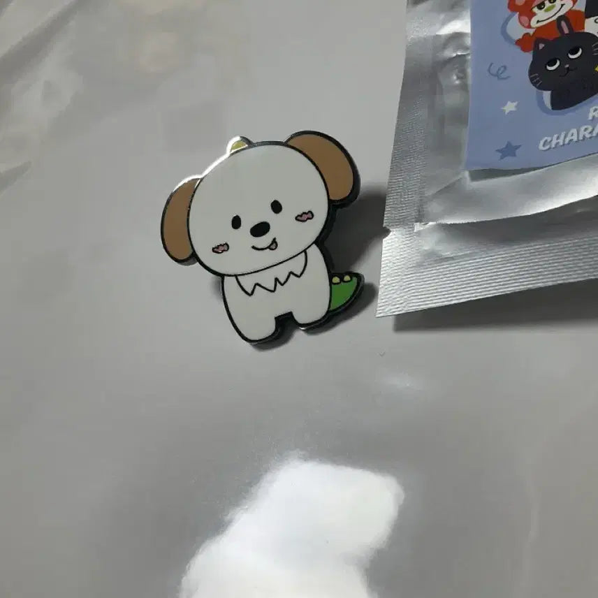 [BUNJANG] RIIZE Wonbin Badge (Unsealed) / 라이즈 멍룡이 뱃지(개봉) 양도합니다.