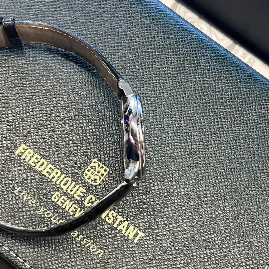 [BUNJANG] Frederique Constant Moonphase Quartz Watch / 프레드릭콘스탄트 문페이즈 쿼츠