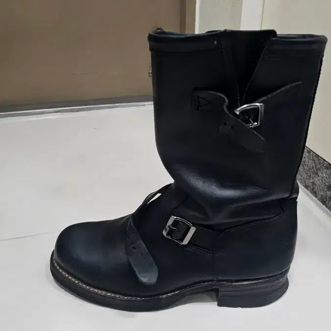[BUNJANG] Wolverine Engineer Boots Chromexcel Black / [US9D] 울버린 엔지니어 부츠 호윈 크롬엑셀 블랙