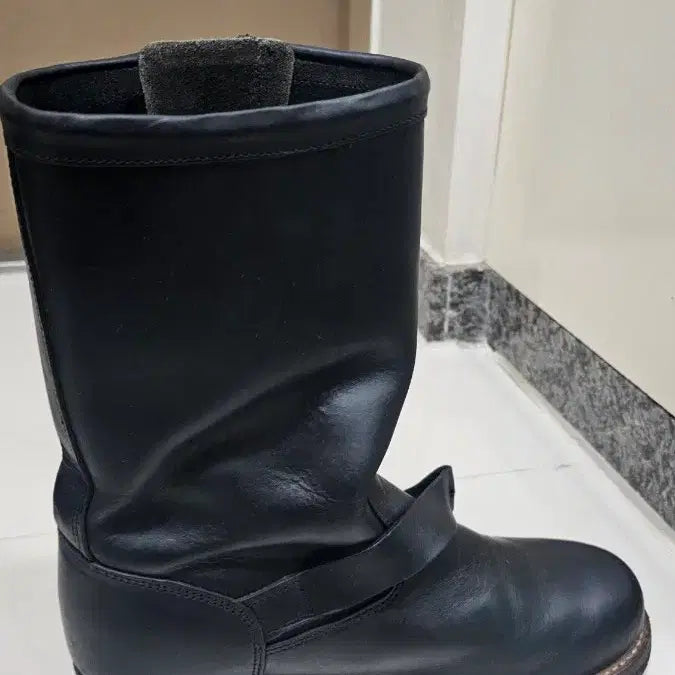 [BUNJANG] Wolverine Engineer Boots Chromexcel Black / [US9D] 울버린 엔지니어 부츠 호윈 크롬엑셀 블랙