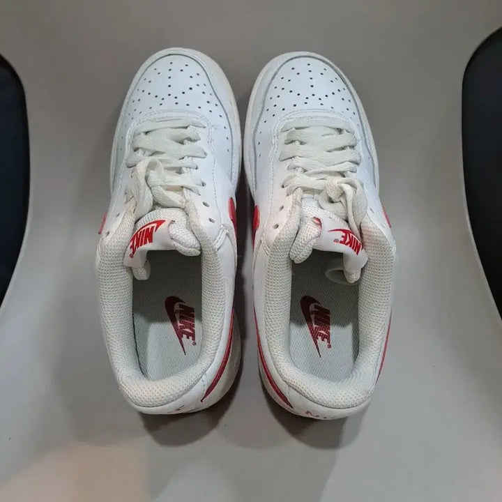 [BUNJANG] Nike Court Vision Low White Red Sneakers 235mm / 나이키(Nike) 코트 비전 로우 흰빨 스니커즈 235mm