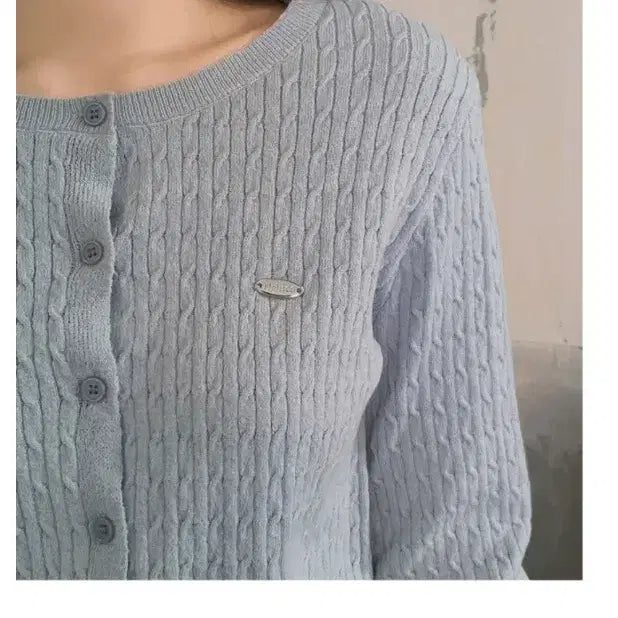 [BUNJANG] Lilly &amp; Co SS26 Pendent Cable Knit Cardigan / 리리앤코 SS26 펜던트 케이블 니트 가디건