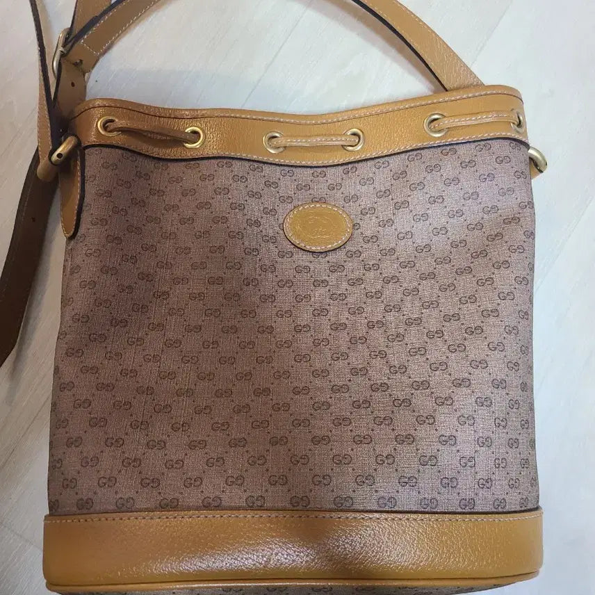 [BUNJANG] Gucci Disney Bucket Hat / 구찌 디즈니 콜라보 버킷백