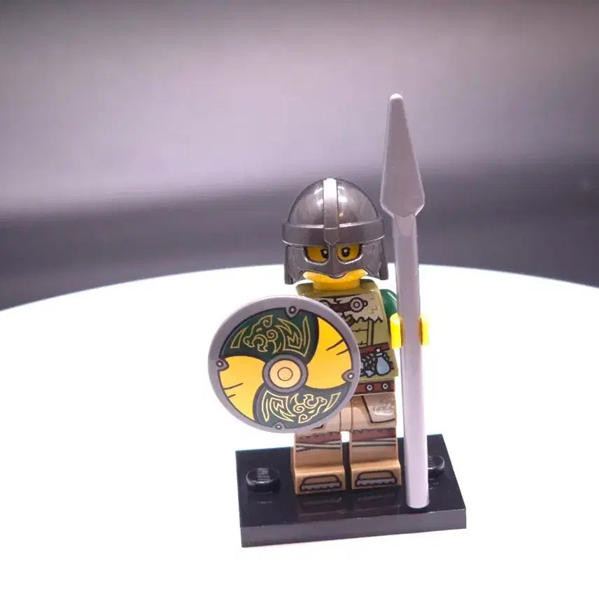 [BUNJANG] Lego Viking Minifigure Set / 레고 바이킹 미니피규어 투구, 방패, 창 포함