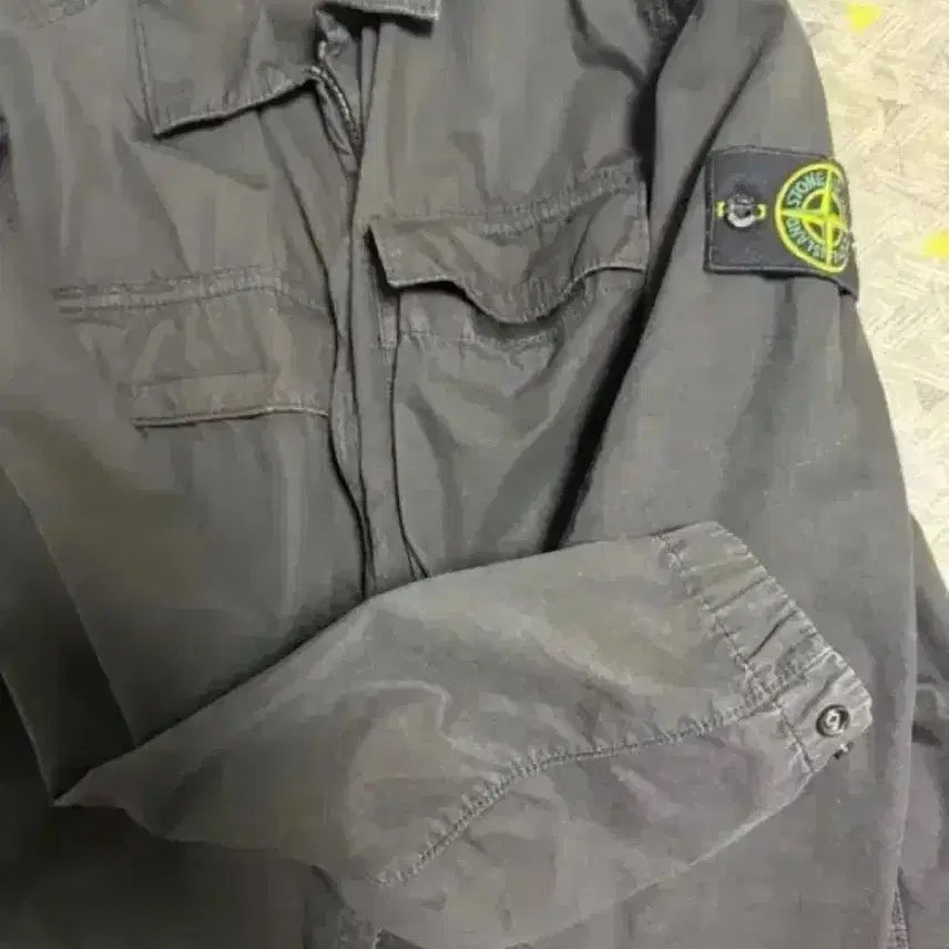 [BUNJANG] Stone Island Old Effect Overshirt Black 22SS / [M] 스톤아일랜드 올드이팩트 오버셔츠 블랙 22ss 114WN