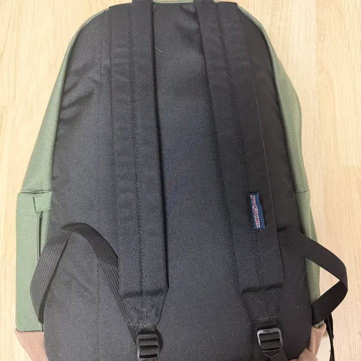 [BUNJANG] JanSport Lightpack Cargo Green Backpack / 새상품 잔스포츠 라이트팩 카고 그린