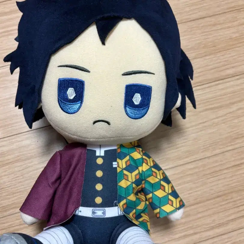 [BUNJANG] Demon Slayer Giyu Plush Doll / 귀멸의 칼날 기유 인형 판매해요!