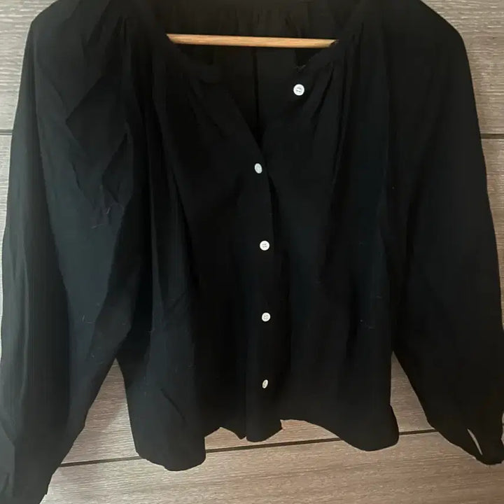 [BUNJANG] Rebain Blouse / 르베인 블라우스