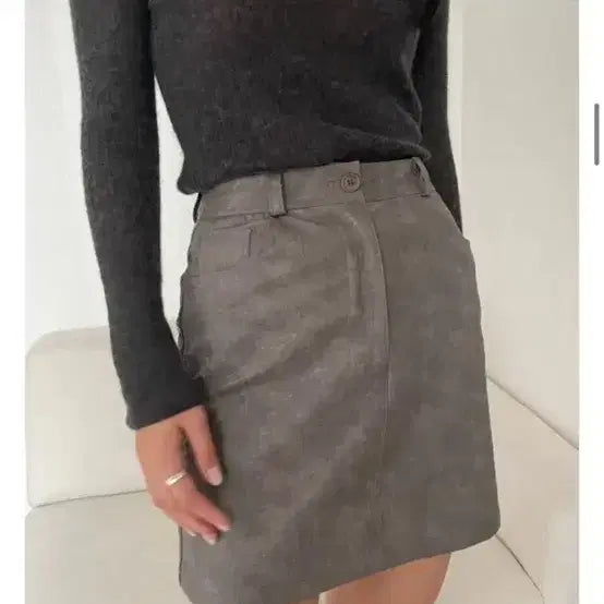 [BUNJANG] TABLE Rubber Skirt - Brown / TABLE 러버 스커트 - 브라운