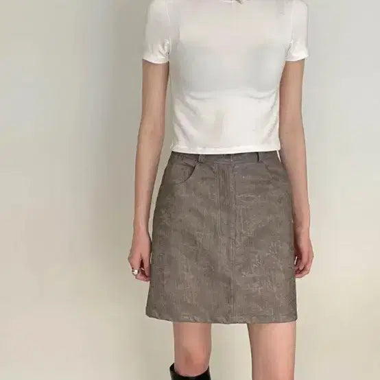 [BUNJANG] TABLE Rubber Skirt - Brown / TABLE 러버 스커트 - 브라운