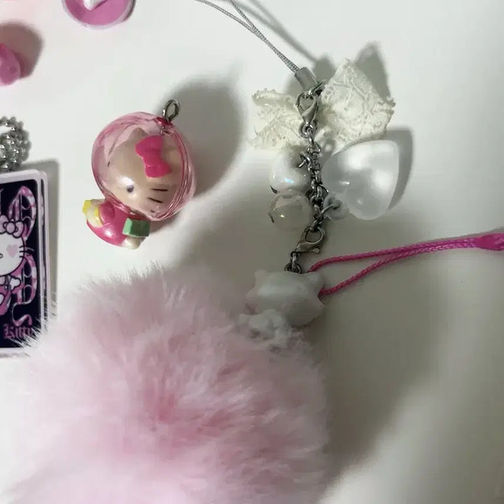 [BUNJANG] Sanrio Kitty Bundle Set / 일괄 카오하나 키티 스트랩 비행기 키티 우주복 볼링 챠미 키티 부적