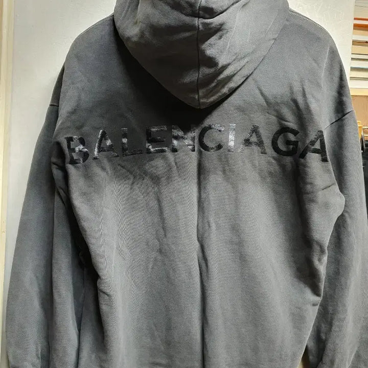 [BUNJANG] Balenciaga Pigment Back Logo Hoodie / 발렌시아가 피그먼트 백로고 후드