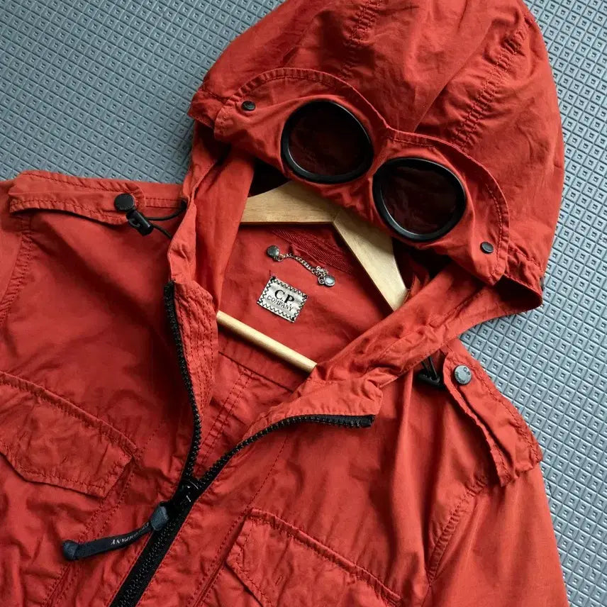 [BUNJANG] CP Company Field Goggle Jacket (Brick Orange) / CP 컴퍼니 내피포함 브릭오렌지 필드 고글자켓