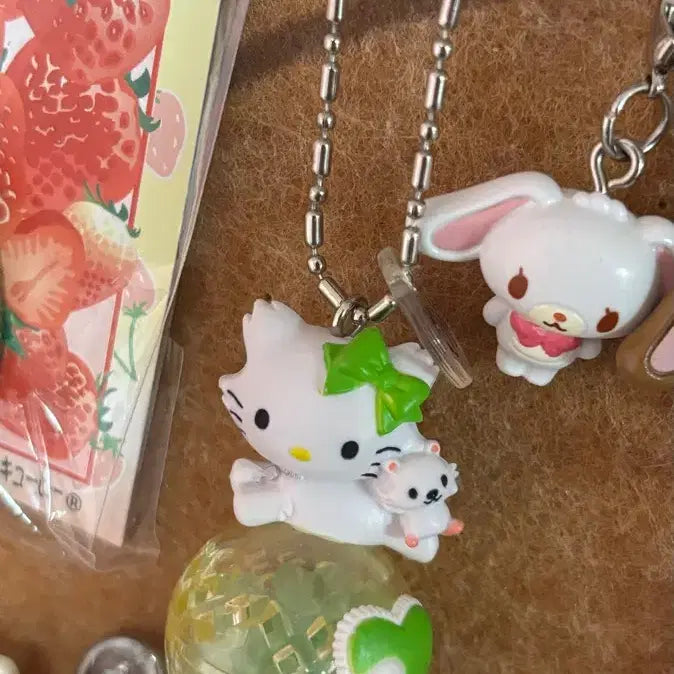 [BUNJANG] Charmy Kitty Shaka Shaka Keyring / 고전 챠미키티 샤카샤카 키링