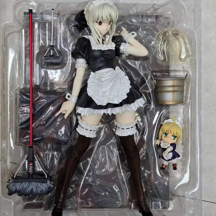 [BUNJANG] Alter Saber Alter Maid Figure / 알터 세이버 오르타 메이드 피규어
