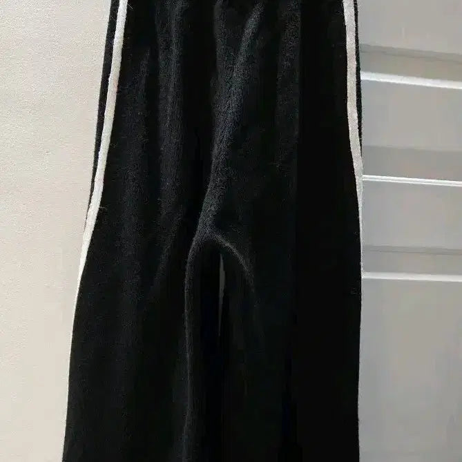 [BUNJANG] Black Knit Cardigan &amp; Wide Pants Two-Piece Set / 새옷/보세)블랙 니트 크롭가디건  숏자켓 55-55반