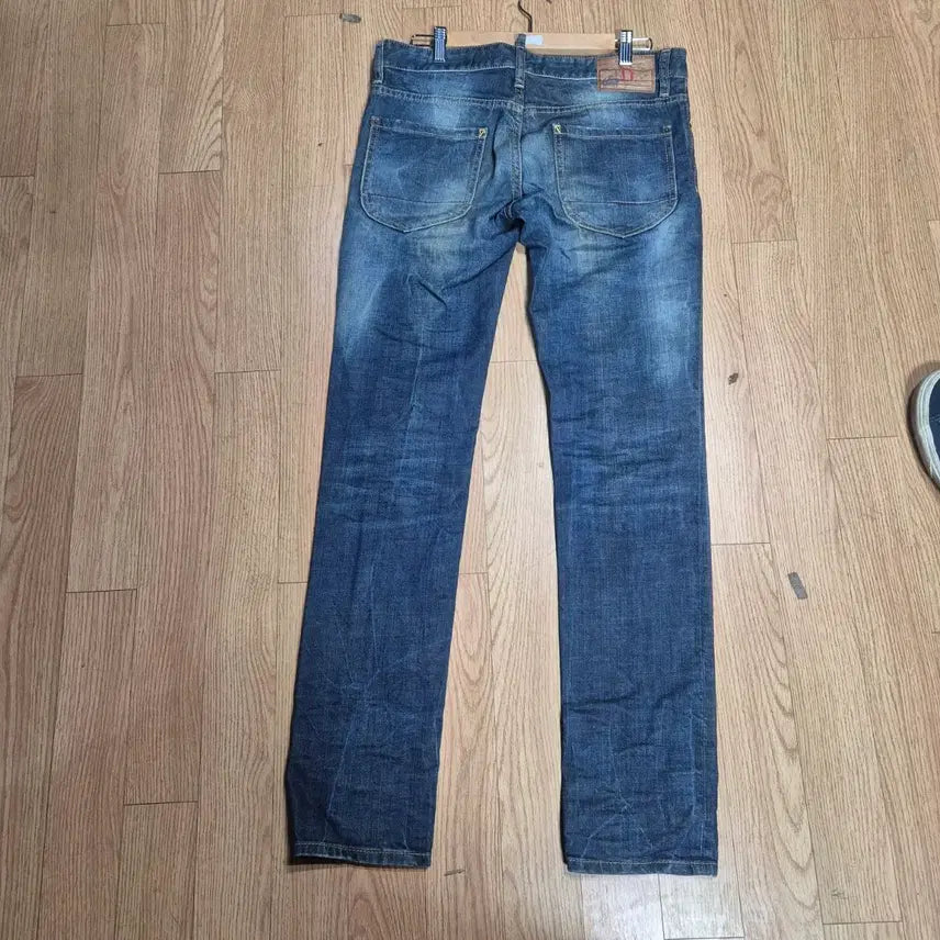 [BUNJANG] Dsquared2 Washed Denim Jeans / 디스퀘어드2 워싱 데님 청바지