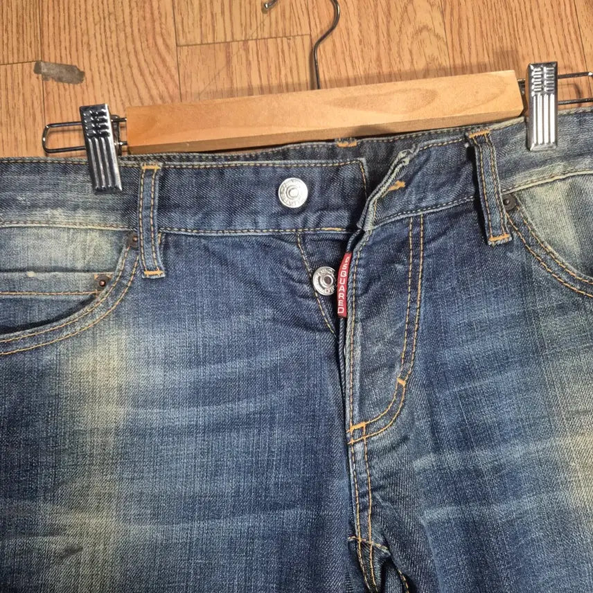 [BUNJANG] Dsquared2 Washed Denim Jeans / 디스퀘어드2 워싱 데님 청바지