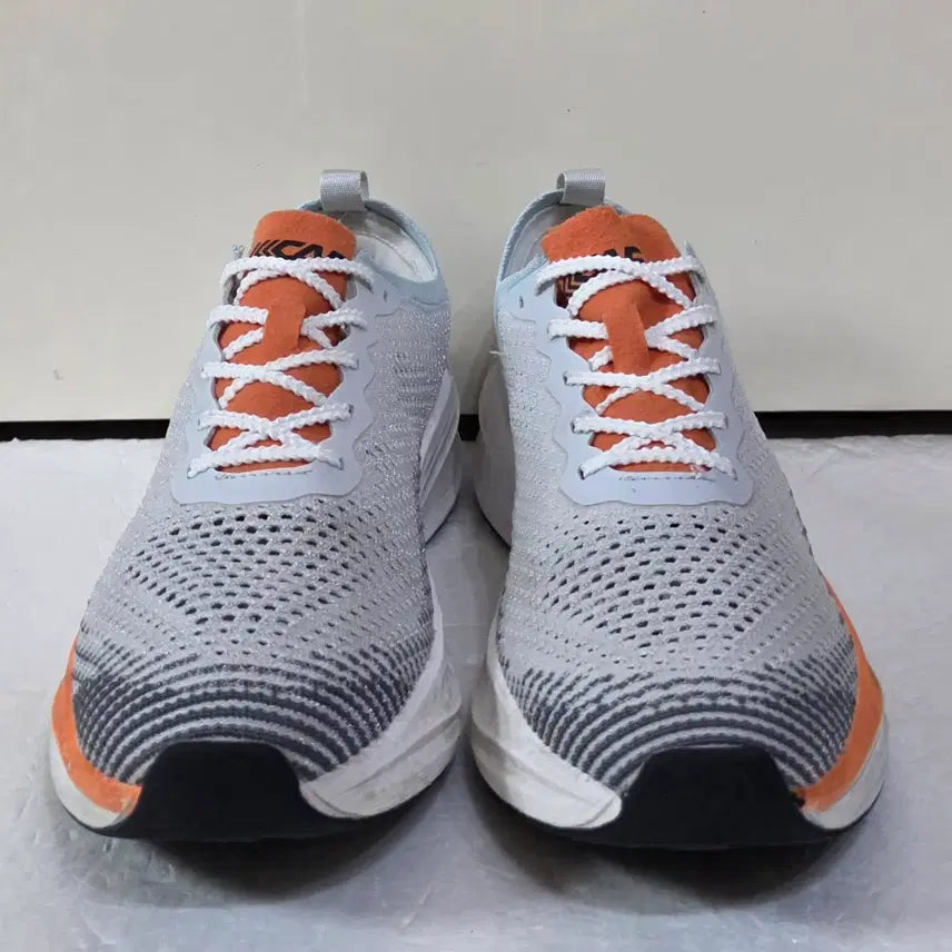 [BUNJANG] LeCAF LeFuture Carbon Gray White Running Shoes / [270] 르까프 르퓨처 카본 그레이화이트 카본플레이트ㅡ최저가