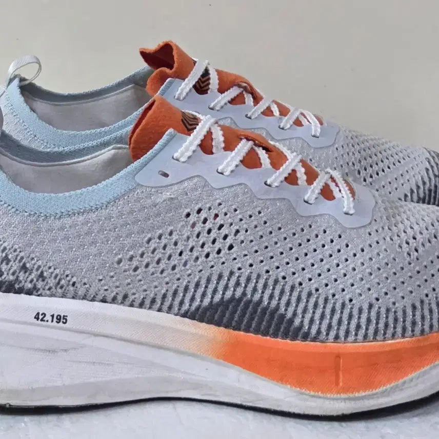 [BUNJANG] LeCAF LeFuture Carbon Gray White Running Shoes / [270] 르까프 르퓨처 카본 그레이화이트 카본플레이트ㅡ최저가