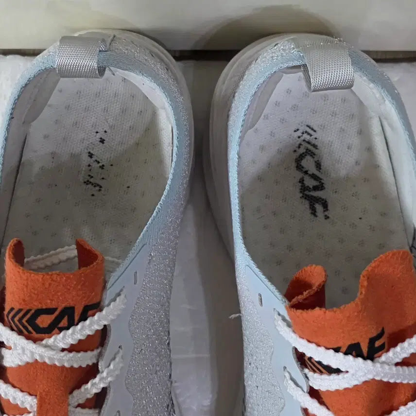 [BUNJANG] LeCAF LeFuture Carbon Gray White Running Shoes / [270] 르까프 르퓨처 카본 그레이화이트 카본플레이트ㅡ최저가