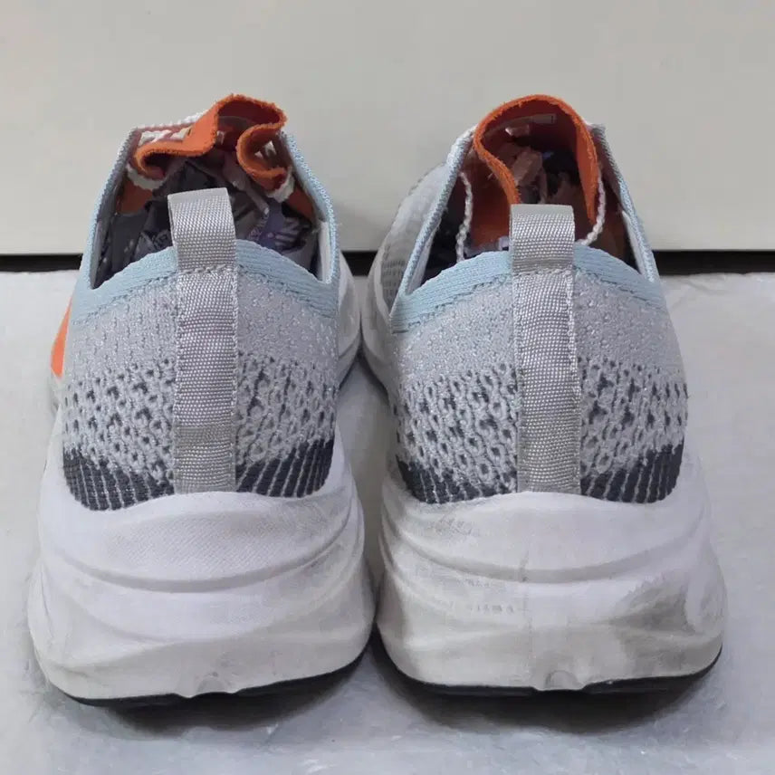 [BUNJANG] LeCAF LeFuture Carbon Gray White Running Shoes / [270] 르까프 르퓨처 카본 그레이화이트 카본플레이트ㅡ최저가
