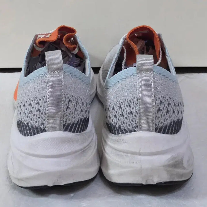 [BUNJANG] LeCAF LeFuture Carbon Gray White Running Shoes / [270] 르까프 르퓨처 카본 그레이화이트 카본플레이트ㅡ최저가