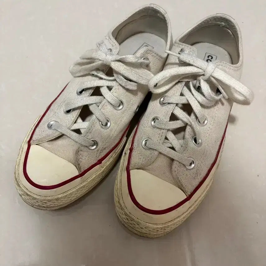 [BUNJANG] Converse Chuck Taylor Ivory Low Top Sneakers / 컨버스 척테일러 아이보리 225