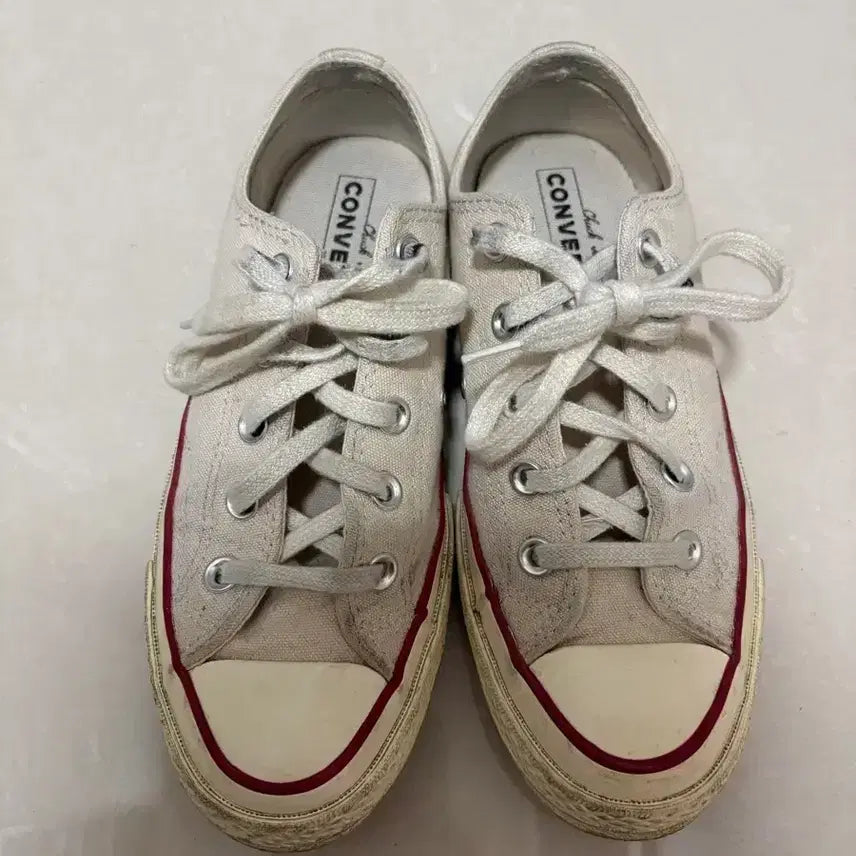[BUNJANG] Converse Chuck Taylor Ivory Low Top Sneakers / 컨버스 척테일러 아이보리 225