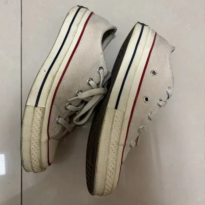 [BUNJANG] Converse Chuck Taylor Ivory Low Top Sneakers / 컨버스 척테일러 아이보리 225
